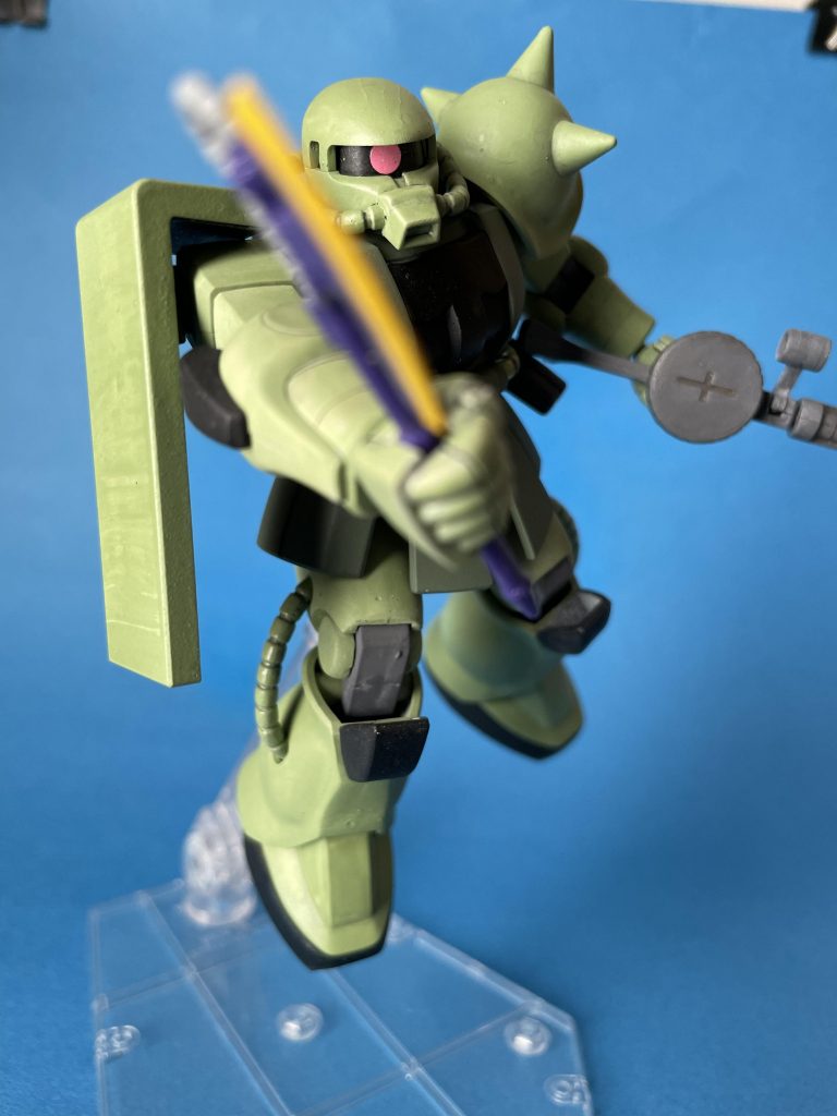 HGUC 040 量産型ザクⅡ–3枚目/制作者：アール