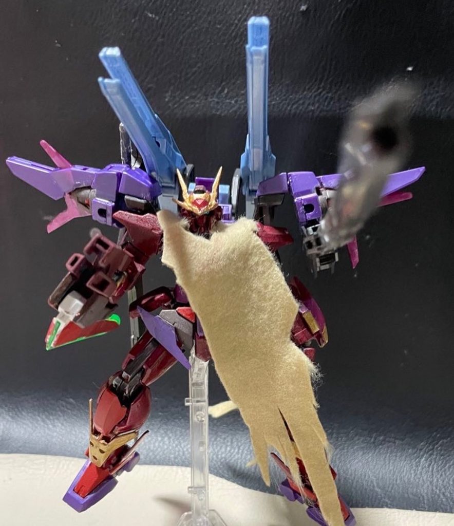 次は全射撃武装のフルバーストモードです。ここでマイクロウェーブ受信してトランザム♾発動で強烈な一撃を放つがその後の戦いは不利になるが近接戦闘にはシステムなしでも戦えるように装備は近接のみ優遇してます。