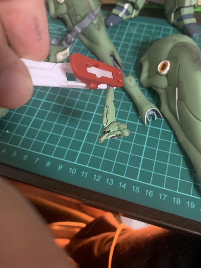 頭部モノアイのプラは初めて作りました。