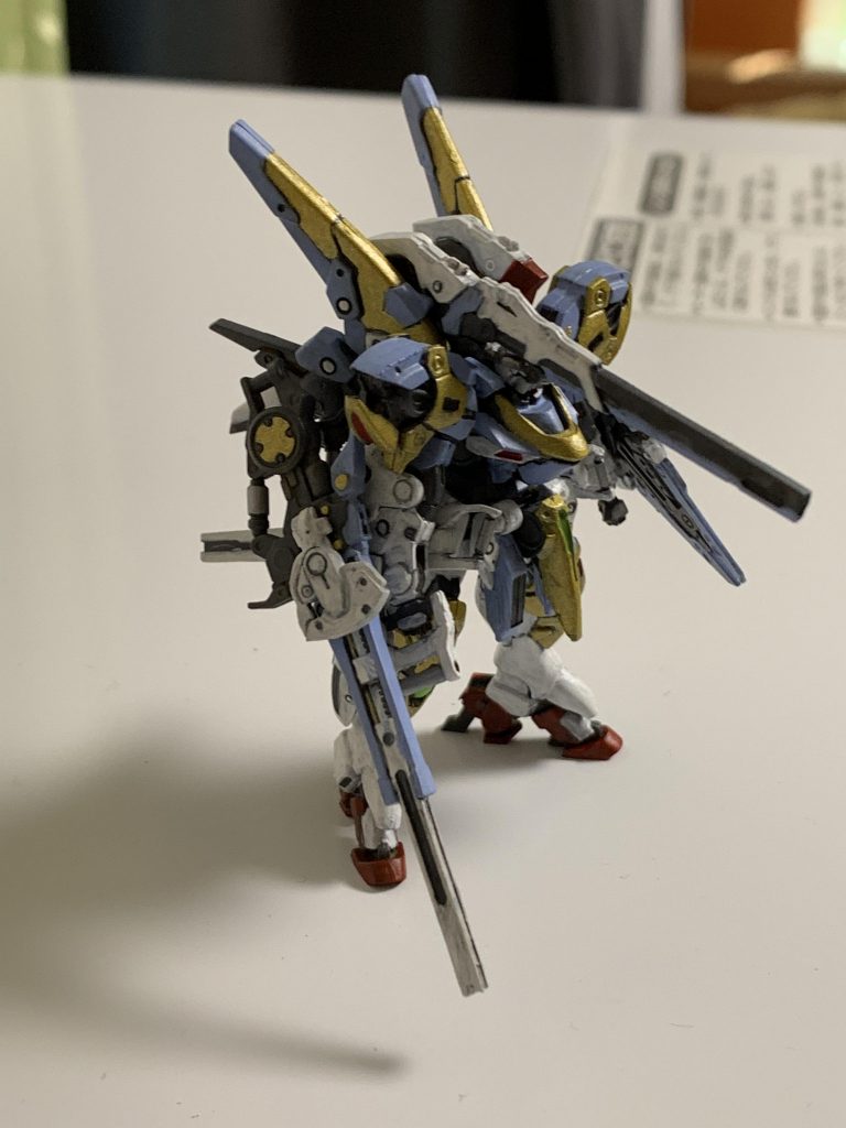 塗料はタミヤアクリルのみ使用ベースにダークグレーで全部塗りつぶしてから各種色をのせて作成。