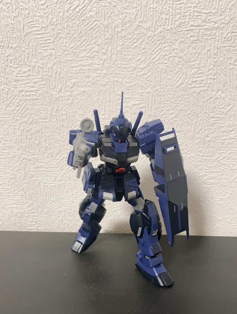 シールドにはツヤツヤのシールがありましたのであえてつや消しは噴きませんでした。