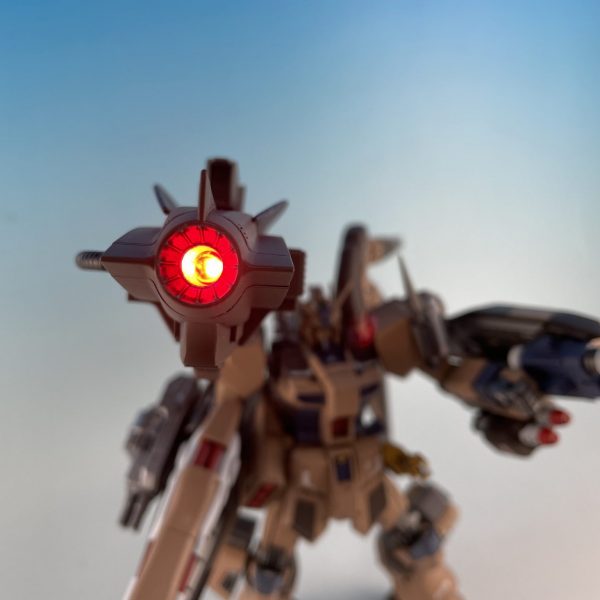 陸戦型Hi-νガンダム