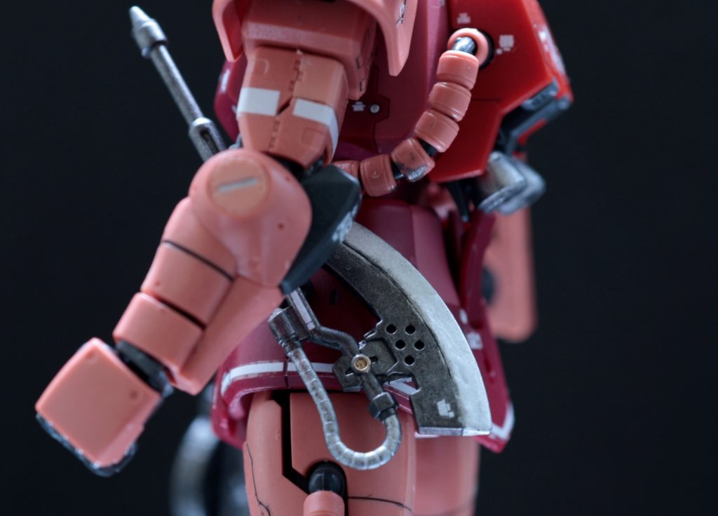 刃と動力パイプをシルバーで塗装使用塗料：水性アクリジョンNo8シルバーヒートホーク全体を焼鉄色で塗装水性ホビーカラー　H-76　焼鉄色