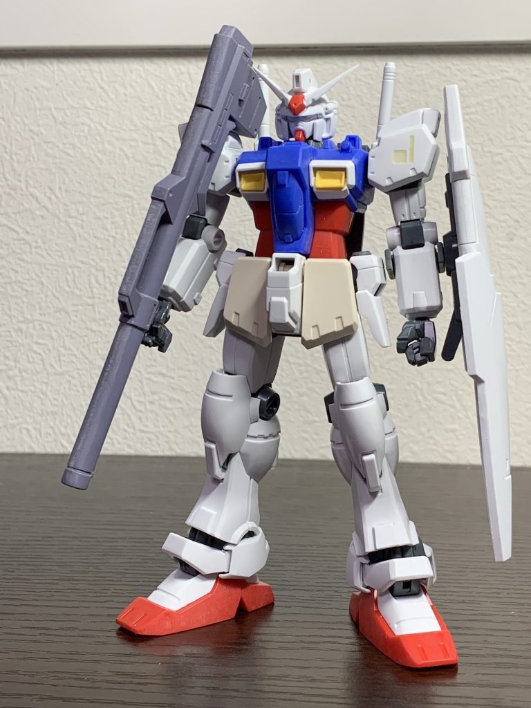 ジム改のスカートがピッタリ。合わせ目消しや面出ししてストレートに組んでます。