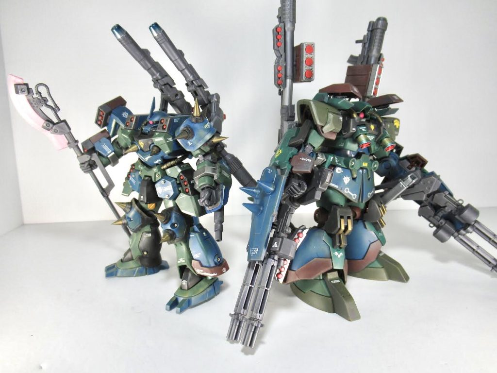 過去作、カスタムザクと自分だけのオリジナルカラーで、小隊を編成。だんだん多くなっていける様沢山ガンプラ作って行きたいです