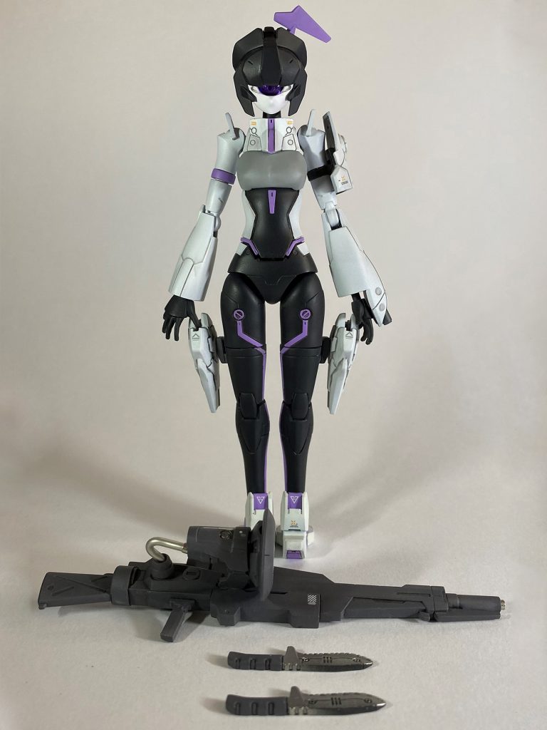 ■武装専用スナイパーライフル×1アームビームガン×1シースブースター×2(プラズマナイフ×2)