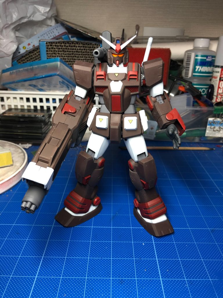 拳パーツはガレキに変更して拘りました。