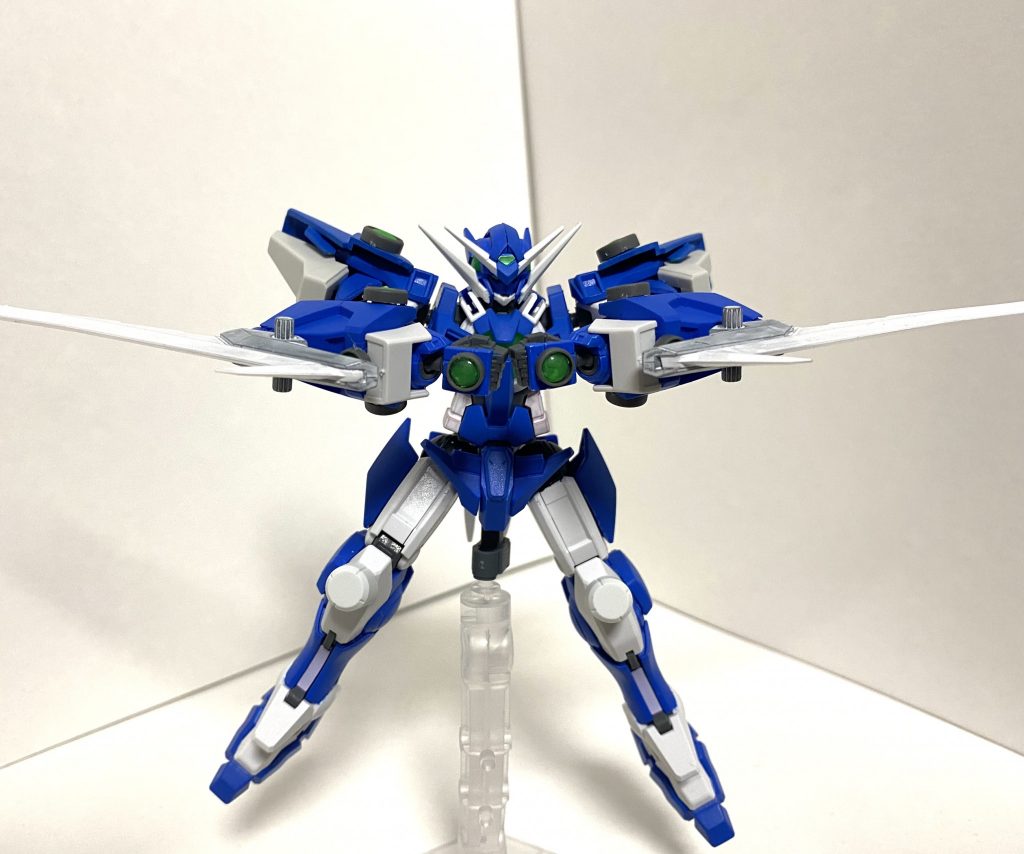 拳を突き合わせる