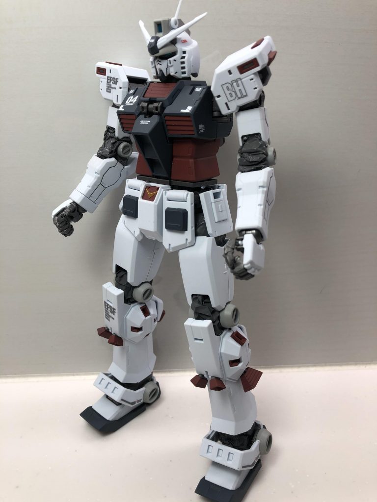 まずは、アーマー無し。アーマーは装着したら、おそらく二度と外さないため、見えなくなる所は手を抜きまくってます💦