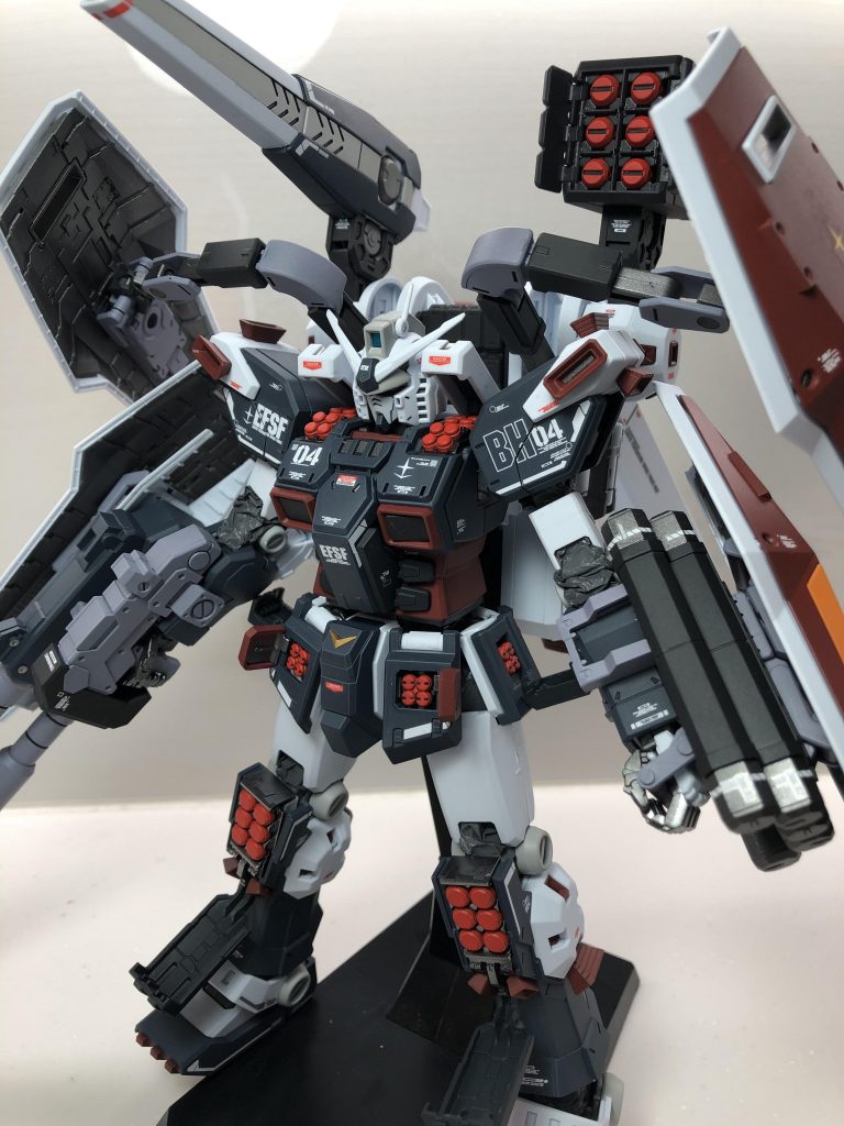 ミサイルポッド全展開。