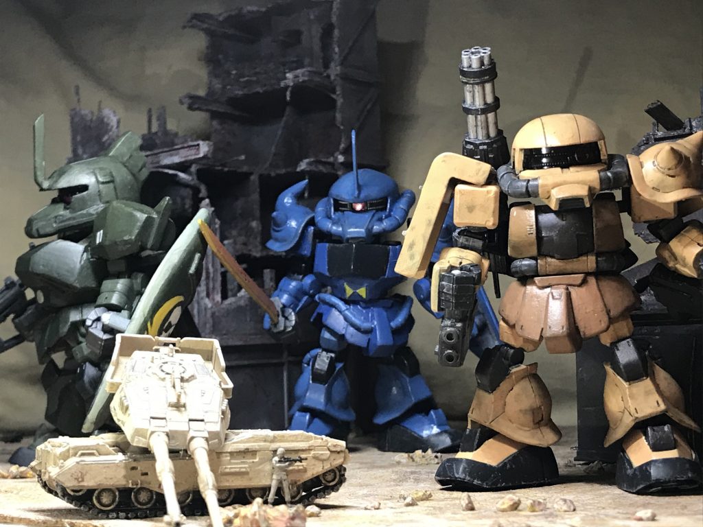 ザク、グフ、ゲルググが揃いました。