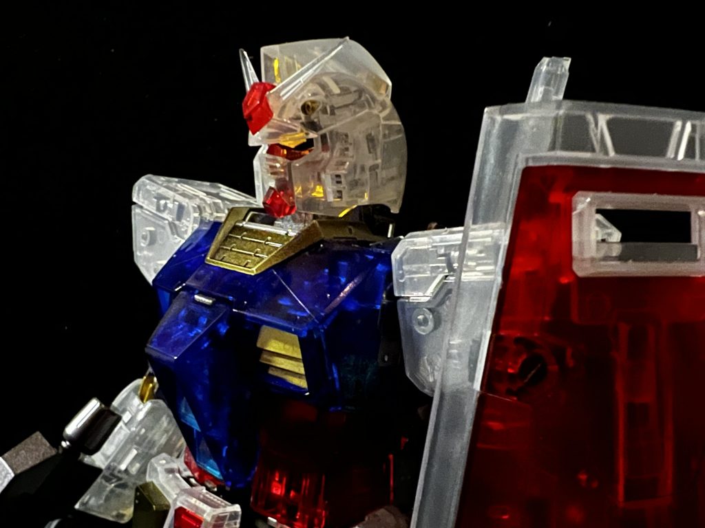 メッキシルバーでフレーム塗装しても、半透明だとあまりわからないですね…