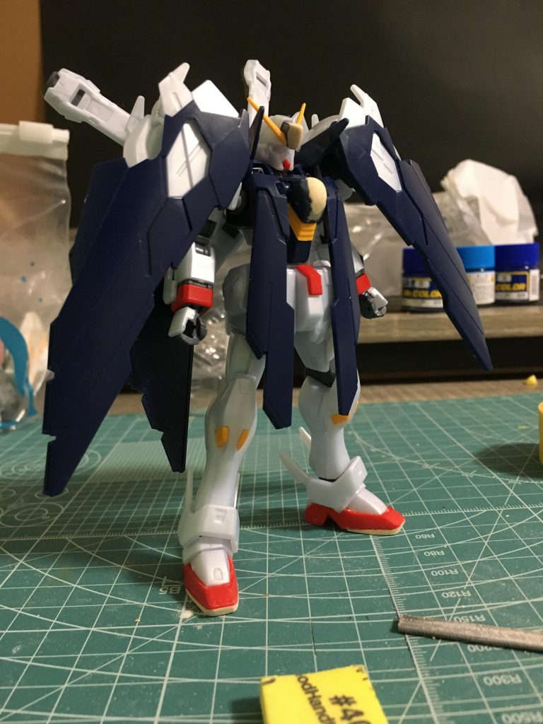 塗装前の全体はこのようになっています。切り取ったりパーツを追加したりなどの大きな改造はしていないので、見た目は普通のクロスボーンです。ご閲覧ありがとうございました♪