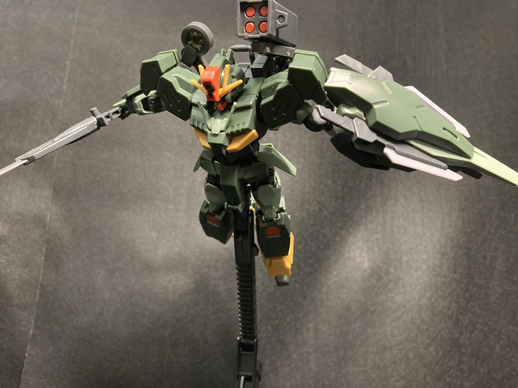 重々しさと神々しさを美しくまとめた傑作キット（個人の見解です）このキットダブルオー系ポージングとコマンド系ポージングどちらも似合うのでぜひそこに注目してください！！