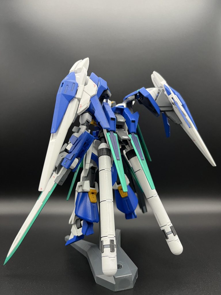 ガンダムAGE-FXライザー–3枚目/制作者：ぴーさん