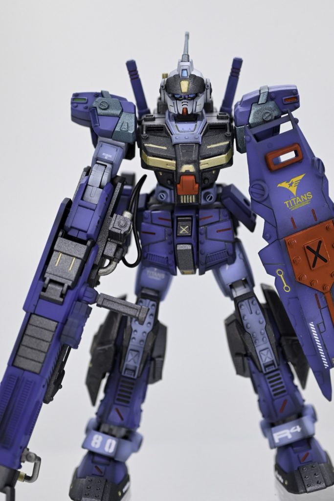 プレバンの広告を見て一目ぼれをしたペイルライダーDⅡ(ティターンズ仕様)が完成しました。ペイルライダーはアグレッサーのレッドライダーしか知らなかったのですが、こんな機体もあるんですね!奥が深いぞペイルライダー!そしてカッコいい!