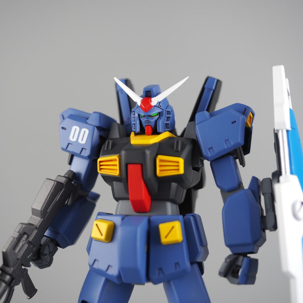 肩はマーク2ベースでジムクゥエル を貼り合わせました。