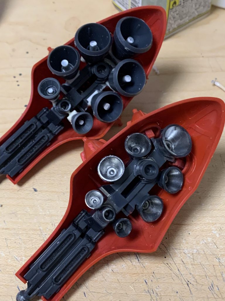 バーニアを置き換えるところからここを置き換えるのはネットで検索した素敵な作例に影響されてというか改修するきっかけになりました。