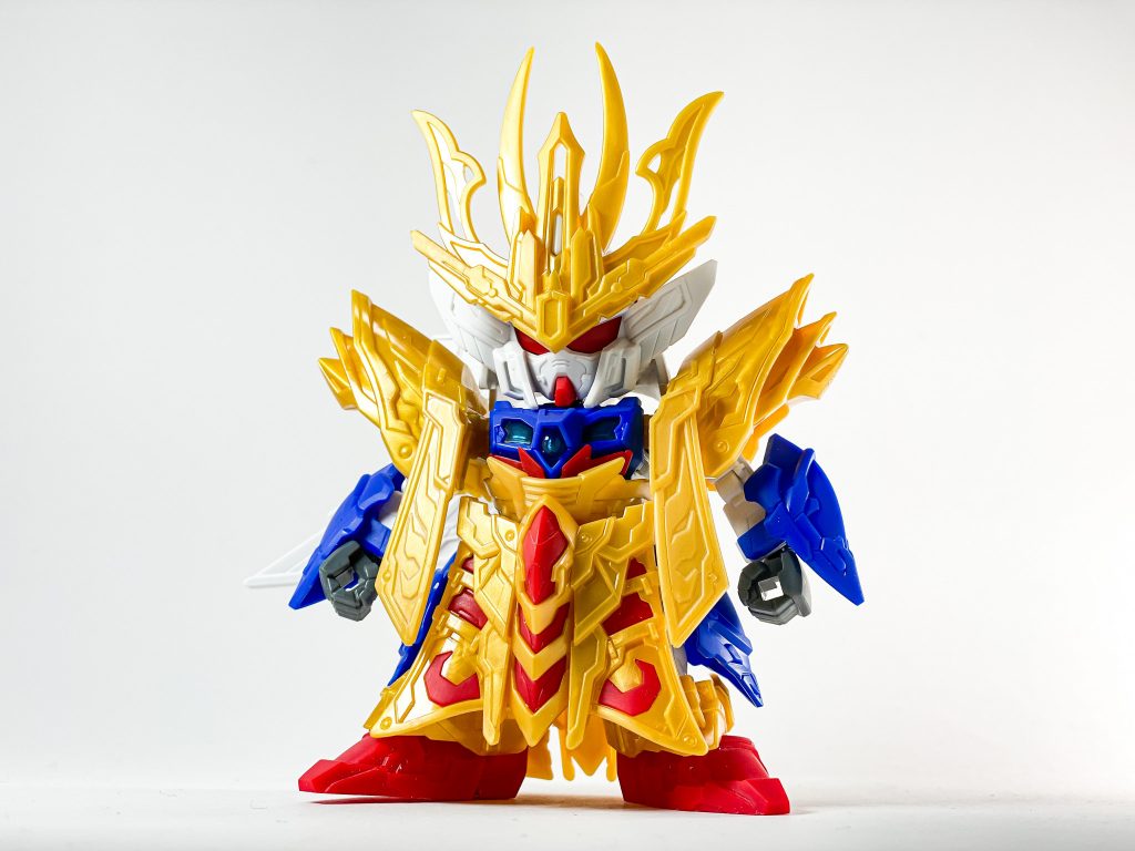 元々、設定通りに塗る予定でしたが、製作しているうちに妄想が膨らんで急遽、SDCSウイングゼロを中古をヤフオクで落としたりと色々な思い付きを入れた作品になりました。