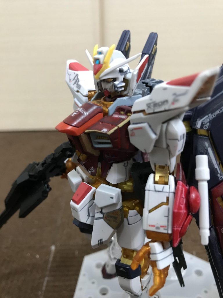 作業が長引いた為遅い時間での投稿になってしまいましたΣ('◉⌓◉’)改造ガンプラは作ってるとここをどうしょうとか考えるのが楽しいですね次回の投稿はコアオーヴェロンの偽装装備(仮)です!見逃すなよ諸君!今回はこんな感じで終わります