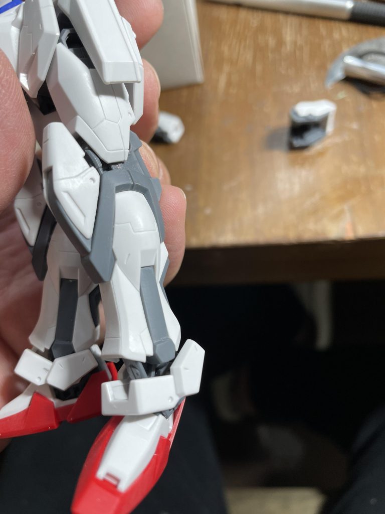 スジボリがんばる