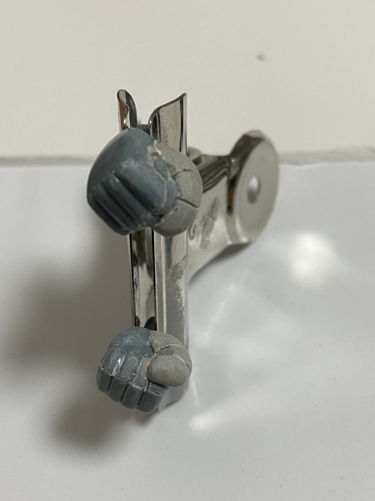 握り手は余ったランナーとエポパテで改造しました。