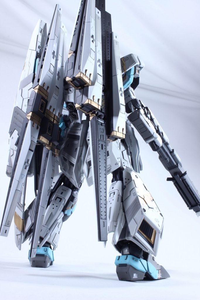 この状態ですとフィンファンネルは縦置きしかできなくなりますが、それはそれでいいかも🤔