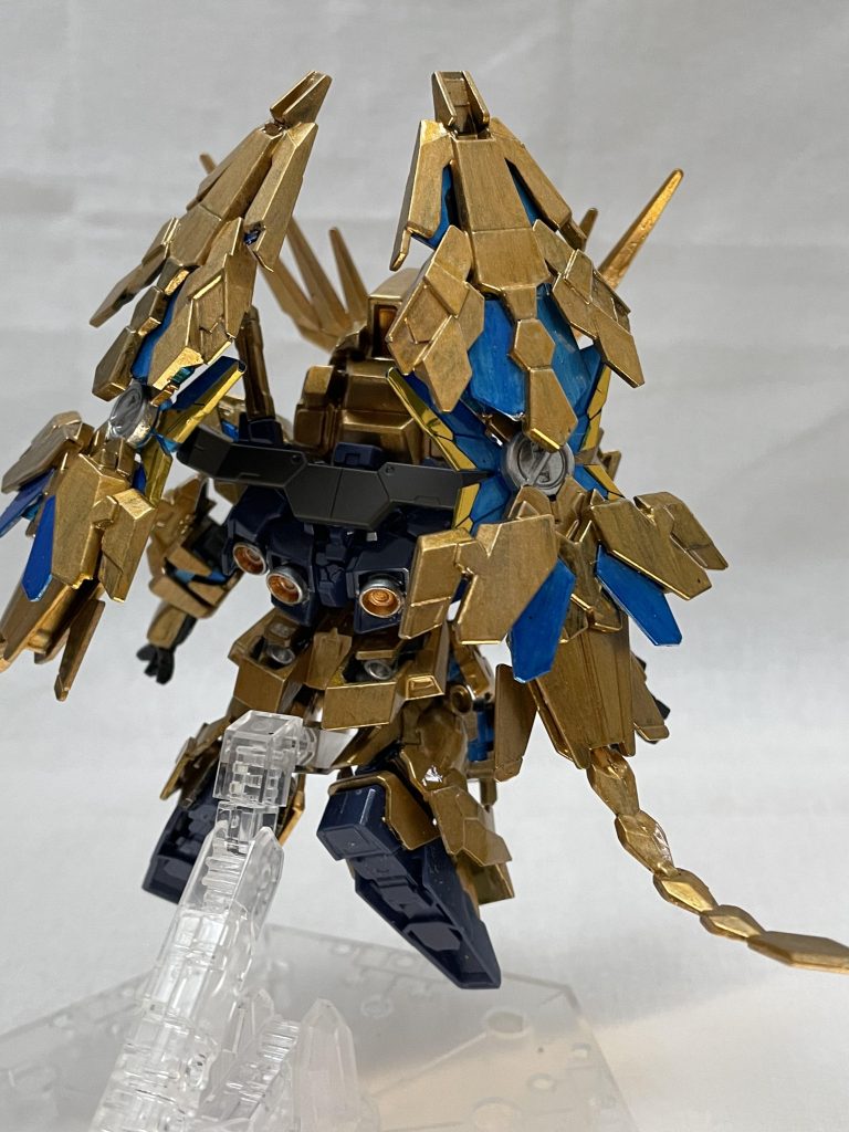 バックパックはバーニアのみシルバー→クリアーオレンジで部分塗装しました。