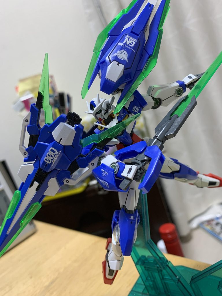 ダブルオークアンタフルセイバー–2枚目/制作者：弐栞樹