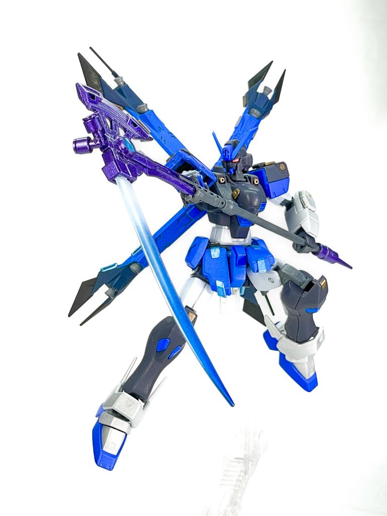 ビームサイズのエフェクトはビームザンバーのものを使っています。元はラブファントムのサイズエフェクトが片刃の強化サーベルに見えたので、逆もできるのでは？と思い作成しました。