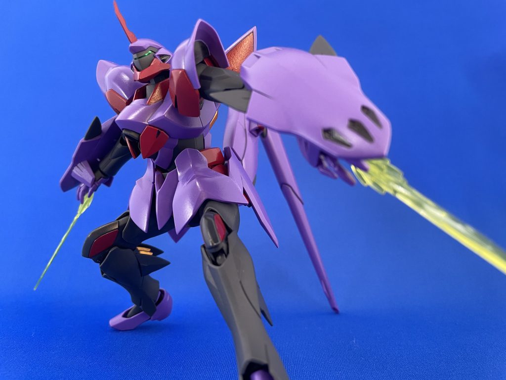 ビームサーベル発振！ヴェイガンキットはサーベル刃をつけてくれないのが玉に瑕です。