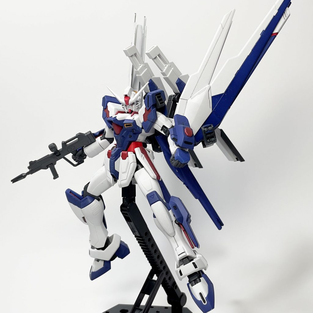 一見、通常のヘリオスのように見えるのがこだわりポイント。塗装はファレホで全塗装です。