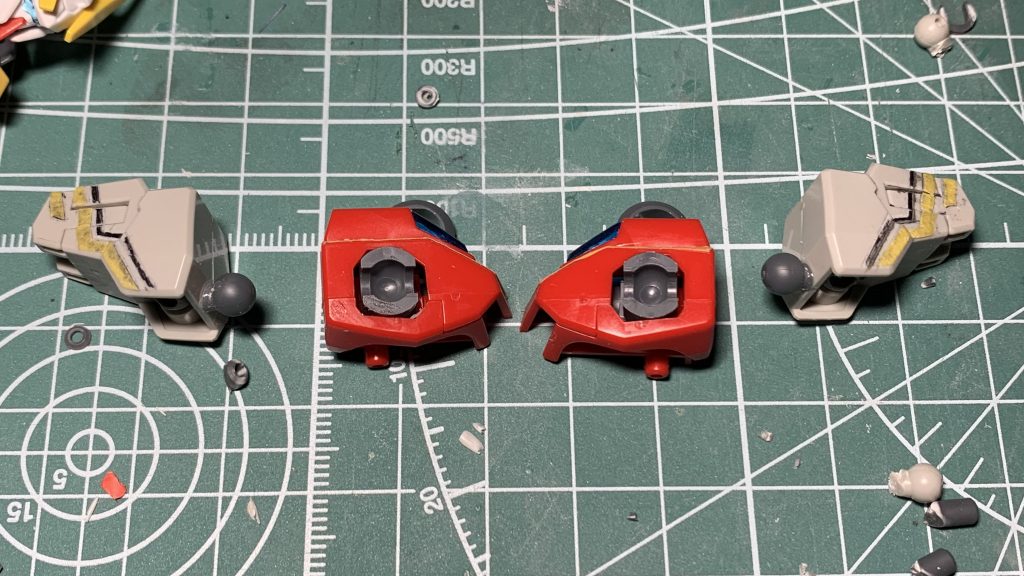 肩部は接続が甘かったためボルアム(中サイズ)を移植。これだけでかなり保持力が安定するようになりました。