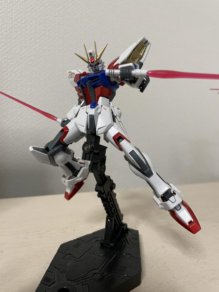 近接戦闘も02には劣る部分はあれどこなせます!!ラケルタビームサーベルでは無いので使い勝手は若干悪くなっている?