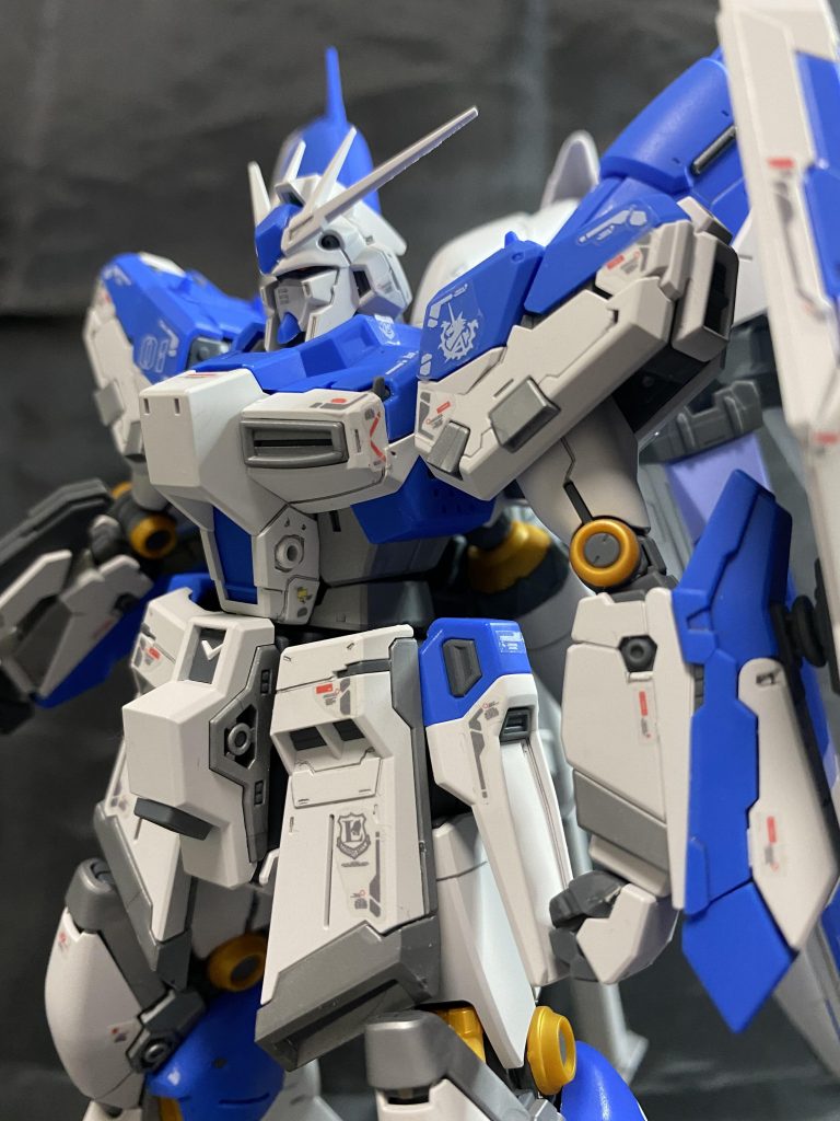 バストアップ。