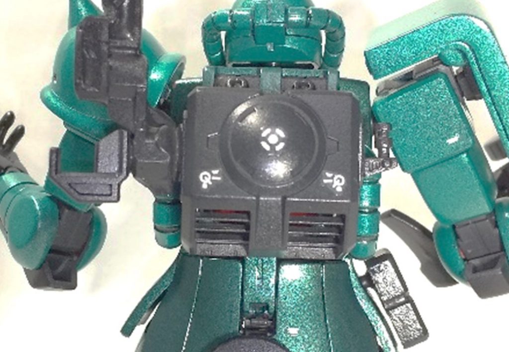 わかりますか? 内部バーニアが粉塵よけ越しに見えるのが!バーニア映えでもやってみたんですが、板が厚すぎたようです。