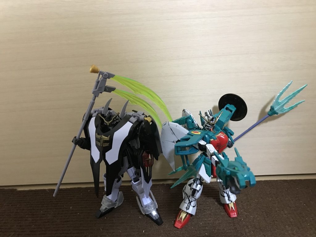 違うポージングもしたかったんですが取らせようとすると色んなパーツが取れるのでご了承ください( ̄∀ ̄)後日再塗装してGBSコンに出したいと思います今回はこんな感じで終わります