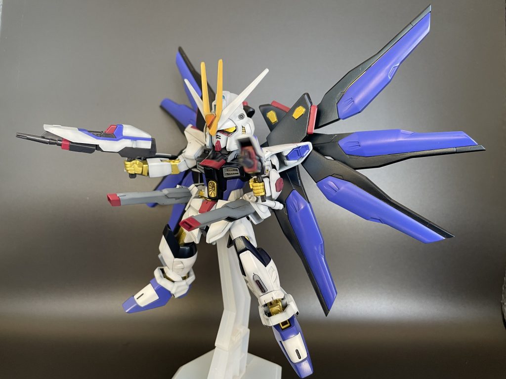 可動域を残した状態で縮めたかったのでよく動きます。