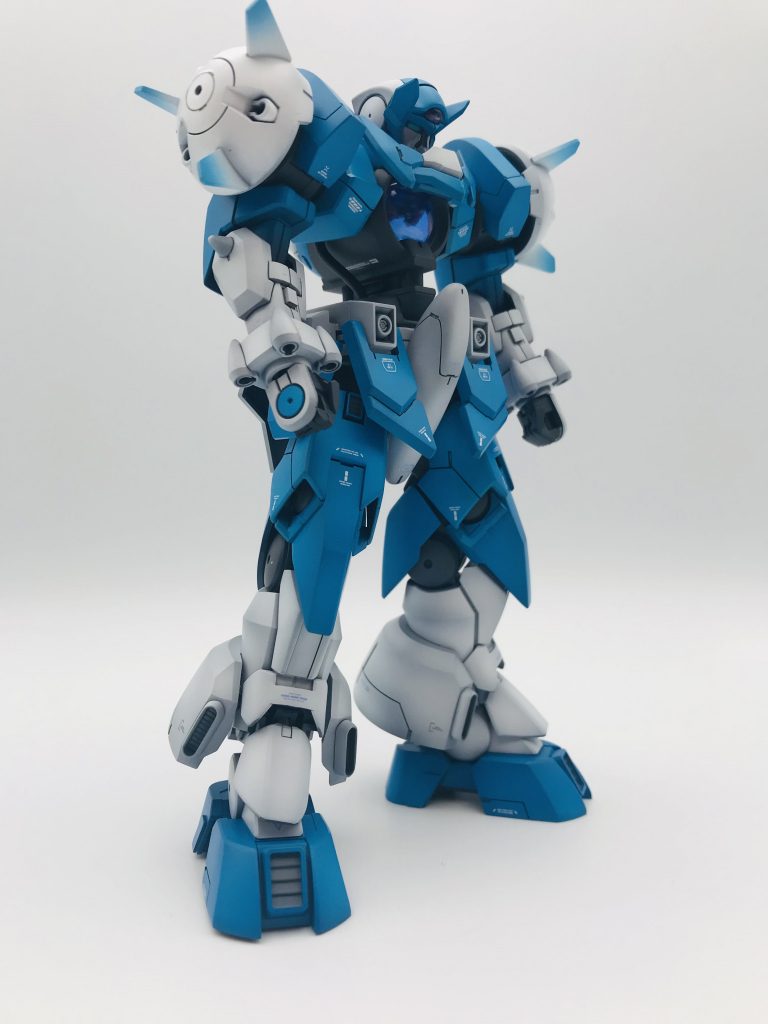 メインの青は原色調合しました。