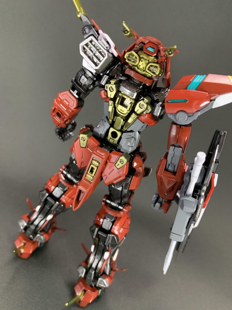 塗装終わりで組み上げてる時に気づいたんですが天って背面めっちゃカッコいいんですね!ガンダムの背面でこんなに興奮したのは初めてです(*´Д`*)初RG全塗装で大変な部分もありましたが最後まで楽しく製作できました。皆さん天カッコいいですよ♪最後までご覧いただきありがとうございました(*´∀`)♪