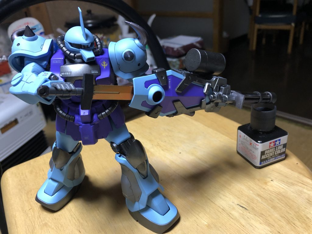 1番のお気に入りの抜刀ポーズ…よく見るとこの時点でサーベルがヒートしてるのはおかしいのですが…^_^;