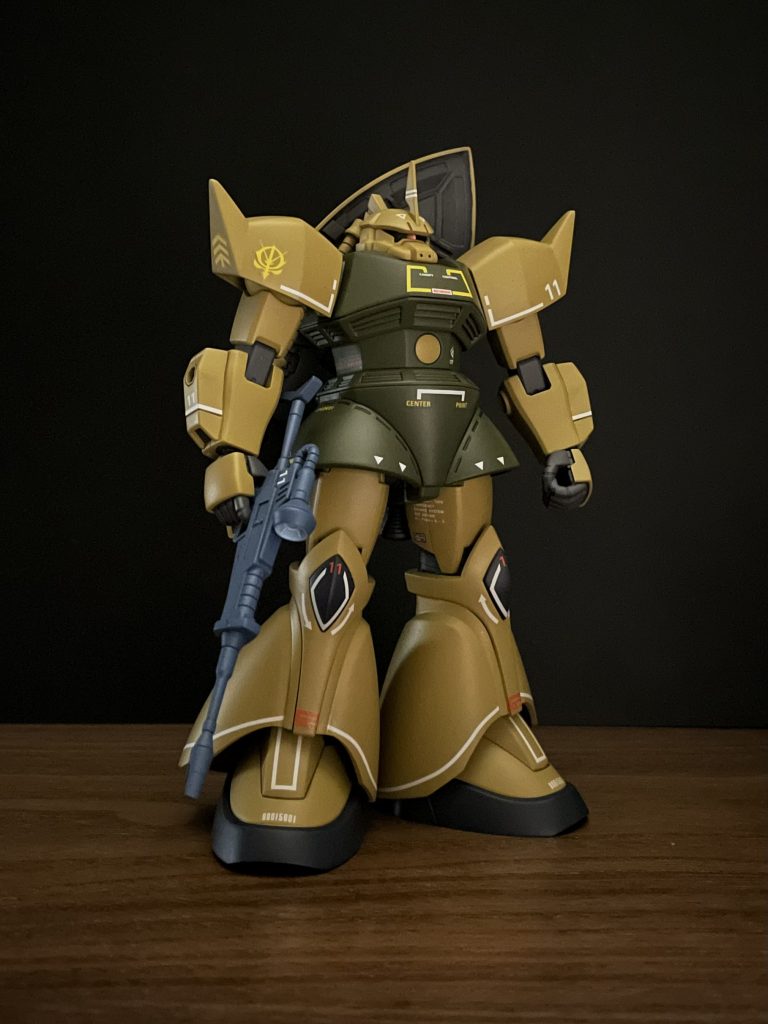 元キットはシャア専用ゲルググです。1/100リアルタイプゲルググのデカールをほぼそのまま使用して、HGUCでリアルタイプゲルググを作成しました。