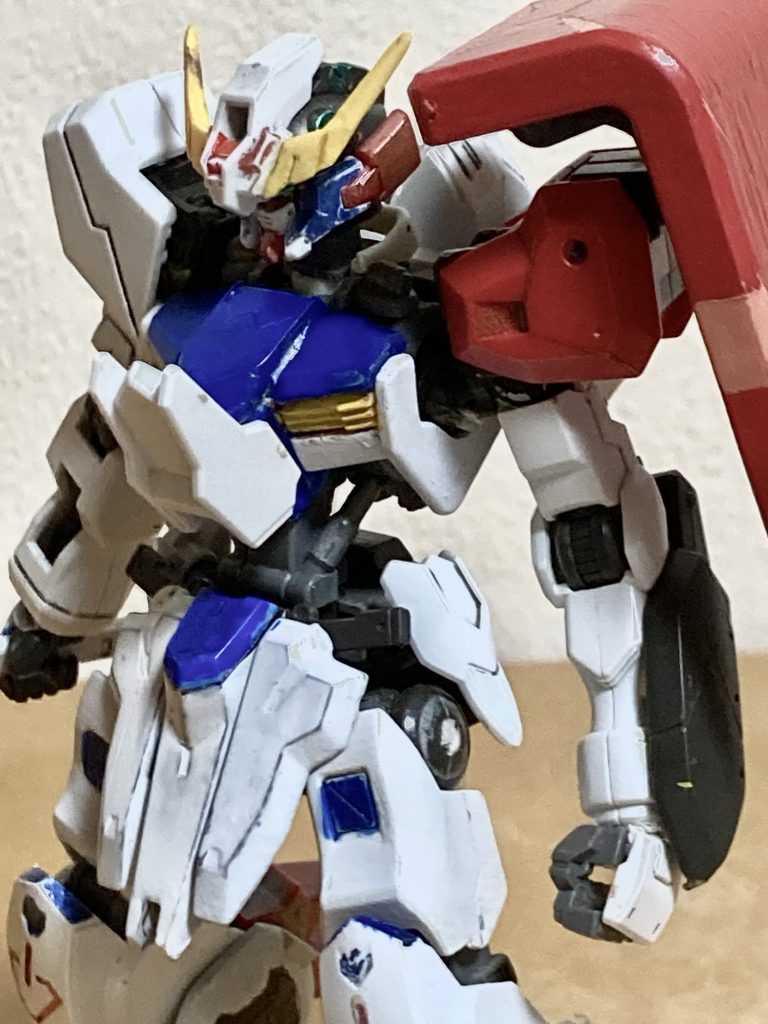 アップで見ると余計に粗が目立つ…（特に顔とフロントアーマー）