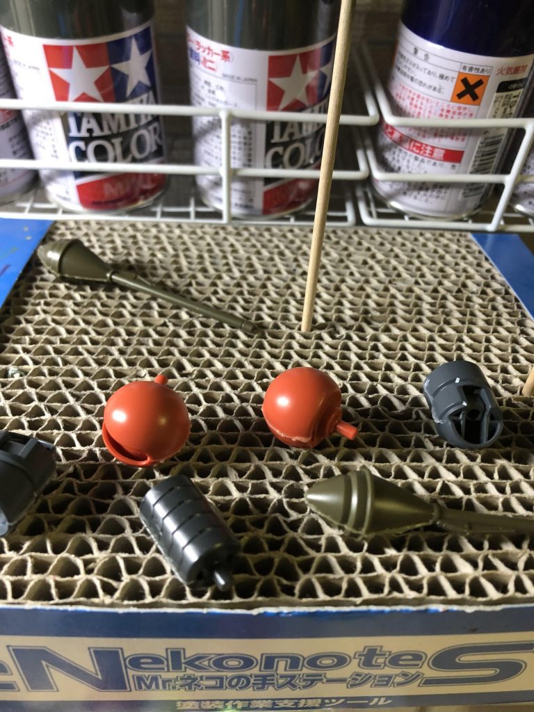 手足の関節の合わせ目処理、溝が多くて大変でした💦