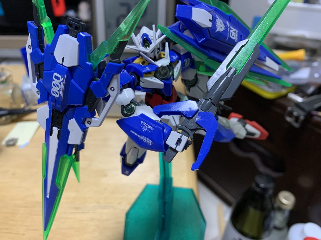 ダブルオークアンタフルセイバー–3枚目/制作者：弐栞樹