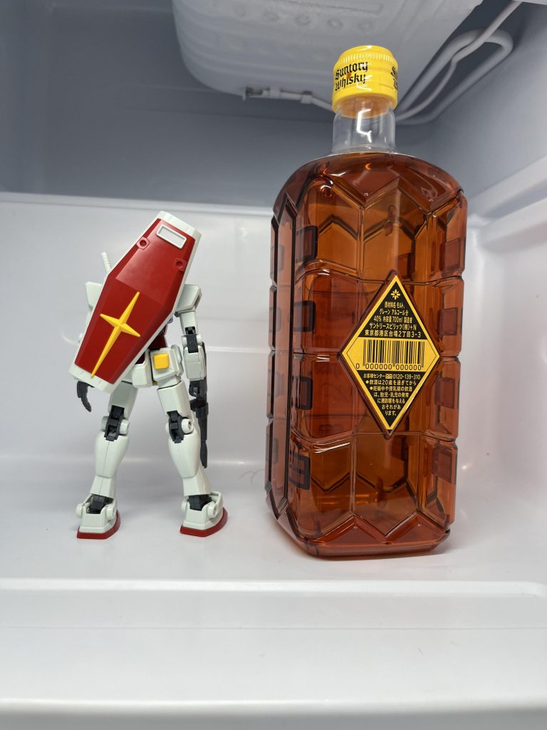 角プラを作ってから後からガンダムをを入れました。ミキシングだと思って見てください。