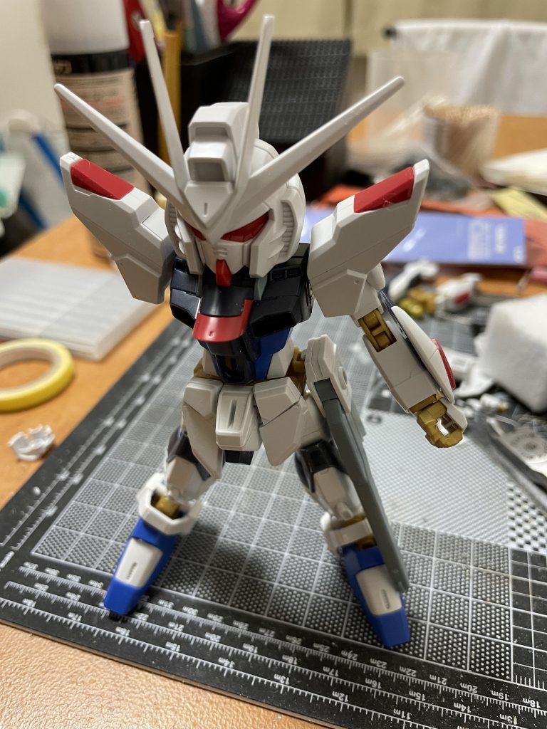 仮組みです。ここからバランスを見ながら少しずつ縮少始めました。