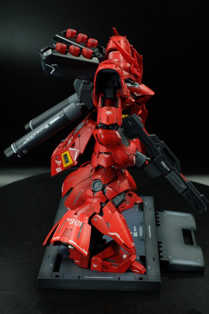 RG 1/144 サザビー MSN-04 徹底 改修 塗裝 完成品–5枚目/制作者：gemodels