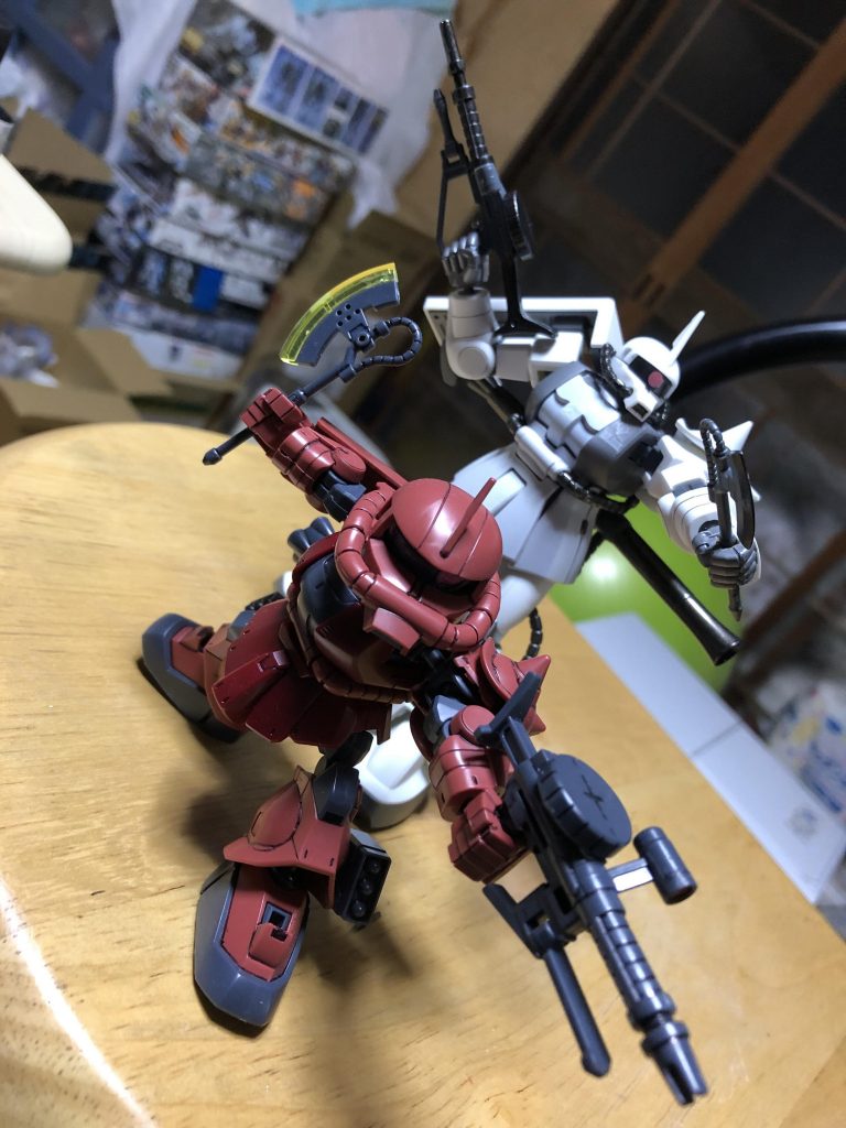 SDCSシャアザクとのツーショット、これは強そう…