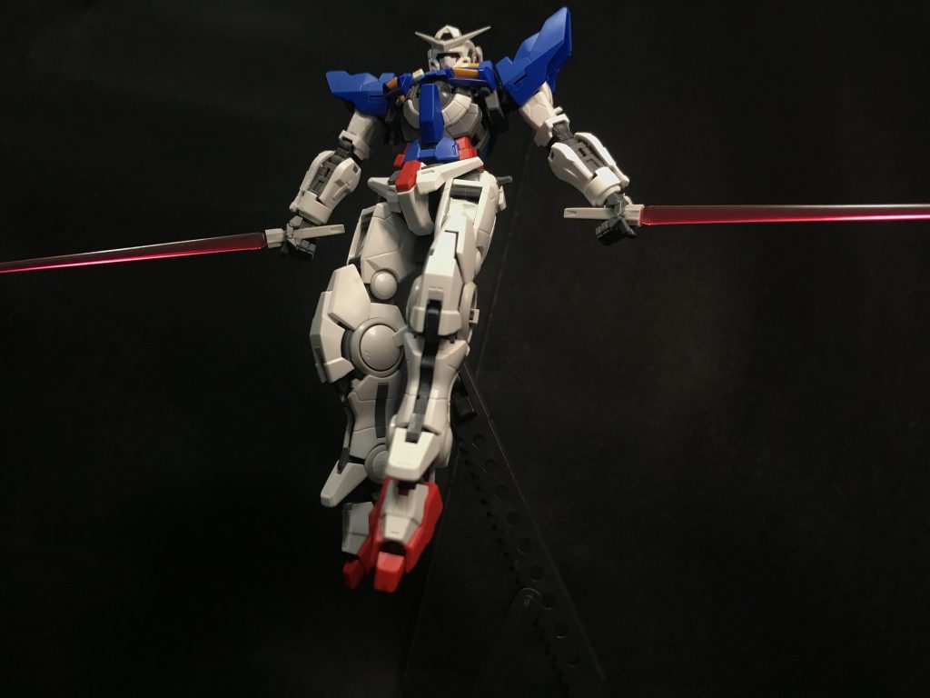 FIGHTトランザム発動時のポーズで！